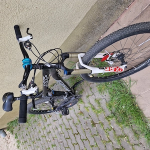 Vand bicicleta Specialized in stare excelenta 