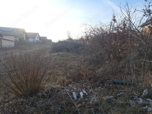 Livezeni - Vanzare teren intravilan - Str. Livezii - imagine 2