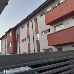 Proprietar inchiriez garsoniera in bloc nou aproape de Auchan Titan - imagine 8