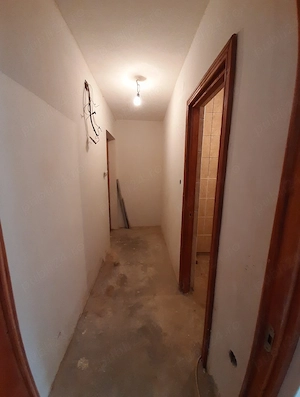 Vand apartament 2 camere Balan - imagine 5