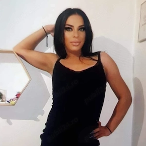 Transexuala stilata si provocatoare sonia