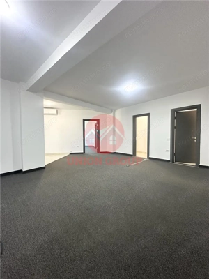 Spatiu Comercial 70 mp, Etaj 3, zona Brotacei - imagine 2