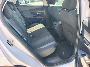 Peugeot 3008 BlueHDi 130 Stop & Start EAT8 Active Business-Paket - imagine 17