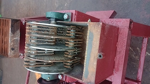 Moară cu ciocanele după tractor 