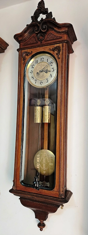 Ceas de perete cu pendul si 2 greutati Viena anii 1900