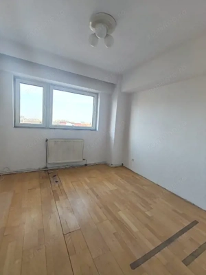 Ultracentral 3 camere, 70 mp + terasă privată – îl renovezi cum vrei - imagine 3