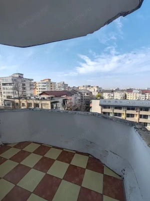 Ultracentral 3 camere, 70 mp + terasă privată – îl renovezi cum vrei - imagine 5