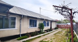  Casa Găești – Aproape de Centru, 1600 mp Teren Generos - Livada Gradina - imagine 2