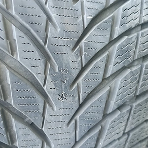 Anvelope iarna Nokian 225.45.18