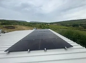 Sistem 8 kw complet cu baterii de stocare 5.12kw