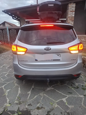 Vând Kia Carens  - imagine 4