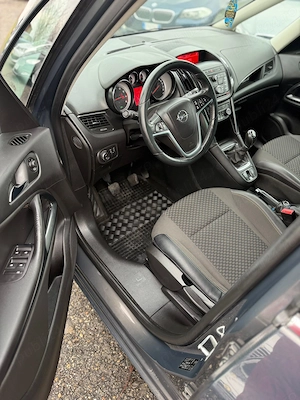 Opel Zafira 2016 Benziba + gaz GPL  - imagine 12
