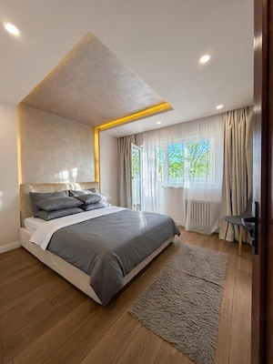 4 camere, 2 băi, 3 balcoane, 85 mp, zona Aradului