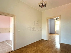 SINAIA - ISTORIC - 5 CAMERE - DECOMANDAT - 2 BAI - CENTRALA PROPRIE - CLIMA - RENOVAT - imagine 4