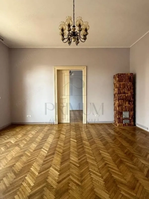 SINAIA - ISTORIC - 5 CAMERE - DECOMANDAT - 2 BAI - CENTRALA PROPRIE - CLIMA - RENOVAT - imagine 10