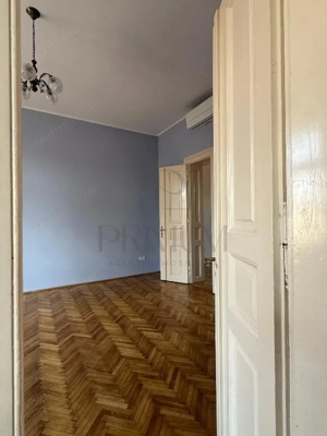 SINAIA - ISTORIC - 5 CAMERE - DECOMANDAT - 2 BAI - CENTRALA PROPRIE - CLIMA - RENOVAT - imagine 7