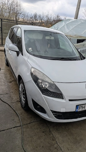 Vând Renault Scenic  - imagine 8