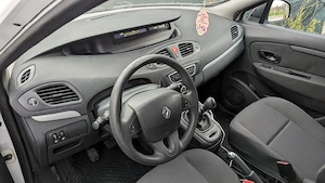 Vând Renault Scenic  - imagine 2