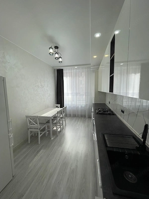  apartament de 2 camere de vanzare in zona Piață Sudului aproape de metrou.  - imagine 3