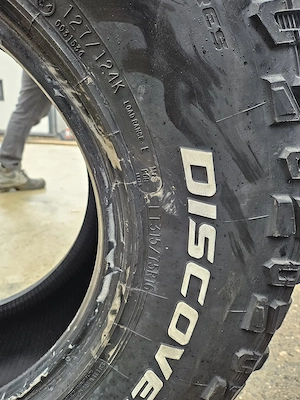 Vând anvelope Discoverer STT pro - imagine 3