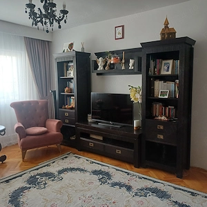 Vand apartament cu 4 camere