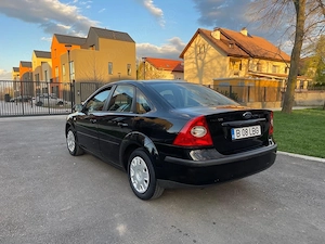 Ford Focus 1.6 benzina 2008 - imagine 2