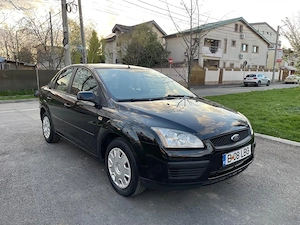 Ford Focus 1.6 benzina 2008 - imagine 5