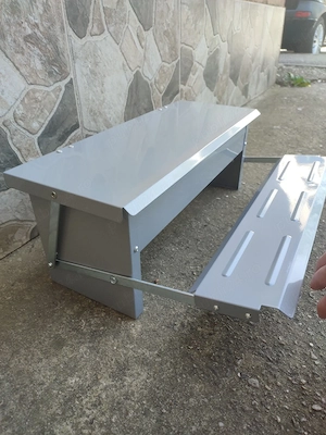 Hrănitoare de păsări cu pedală  - imagine 3