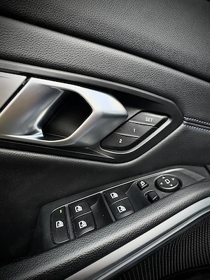 BMW Seria 3 G20 | M-Sport | Portimao Blue | Laser | Webasto - imagine 9