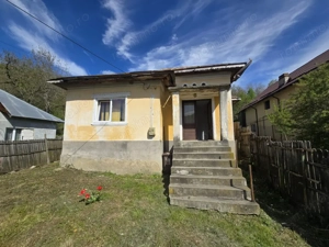 Casa + teren 309 mp, zona Primariei - Str. Otelesti