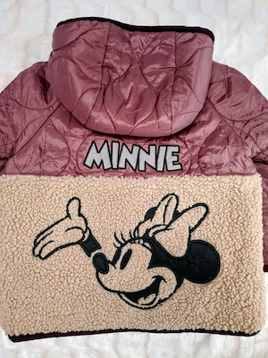 Geacă ZARA fata cu gluga impermeabila 4-5 ani (110 cm) NOUĂ Disney Minnie Mouse - imagine 4