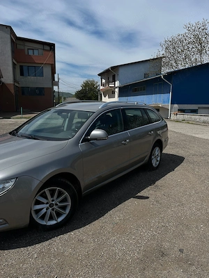 Skoda Superb 2011
