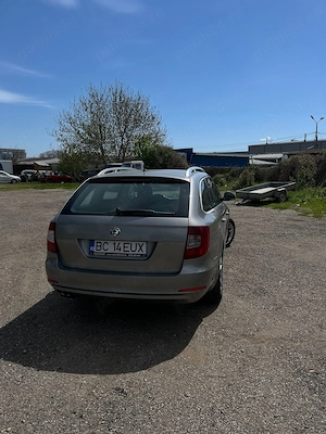 Skoda Superb 2011 - imagine 4