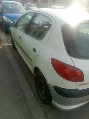 Vând Peugeot 206 ,2004 , 1.4 hdi ,pt programul rabla sau pt reparat sau piese - imagine 9