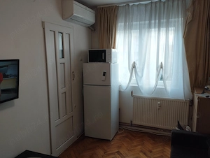 Particular inchiriez garsoniera mobilata la 150m metrou Piata Sudului - imagine 3