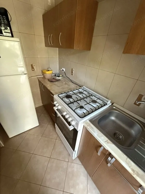 Garsoniera.  Etaj 1.  Calea Vacaresti. La 6 min de metrou Timpuri Noi. - imagine 3