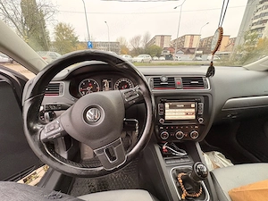 VW Jetta 2013 | 2.0 TDI | 167.000 km | Manuală |  - imagine 3