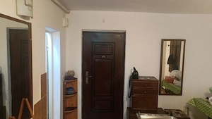 inchiriez garsoniera mare