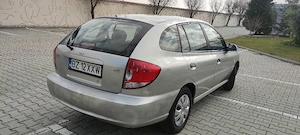 Kia Rio 1300  - imagine 2