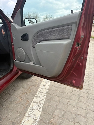 Dacia Logan    legenda care nu moare, doar se mai odihnește!  - imagine 10