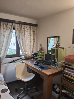 Apartament cu trei camere situat in vila -Busteni - imagine 8