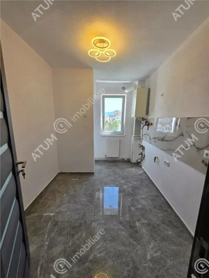Apartament 2 camere renovat in zona Calea Cisnadiei din Sibiu - imagine 5