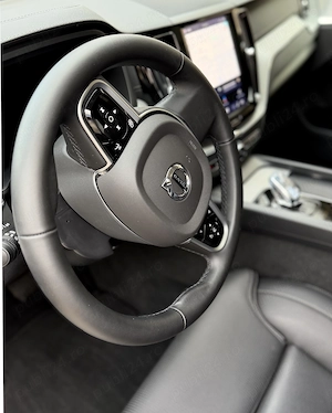 Volvo XC60 Plug-in Hybrid T8 2025 | Impecabil | Garantie PRIMUS - imagine 4