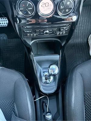 Citroen DS3 1,6 diesel Euro5 Automat - imagine 5