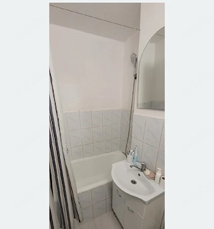 De vânzare apartament 3 camere semidecomandat in zona Bucegi 