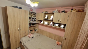 Vând mobilier dormitor 