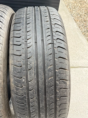 Vând 4 anvelope Hankook 225 55 R17 - imagine 4