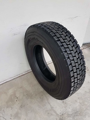 Anvelope Resapate (pentru camionul tau)