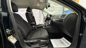 ** Volkswagen Jetta ** - imagine 15
