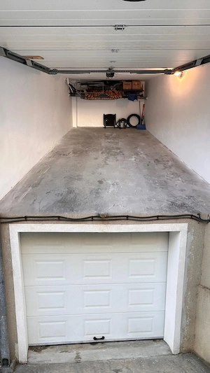 Vând apartament cu 4 camere renovat TOTAL + Garaj - imagine 9